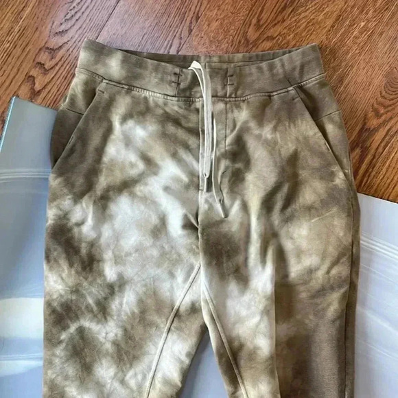 Lululemon I XS (men’s) - Picture 2 of 10